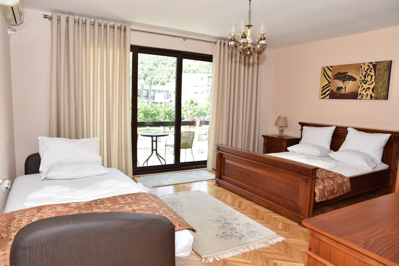 Guest House Evropa Ulcinj Ngoại thất bức ảnh