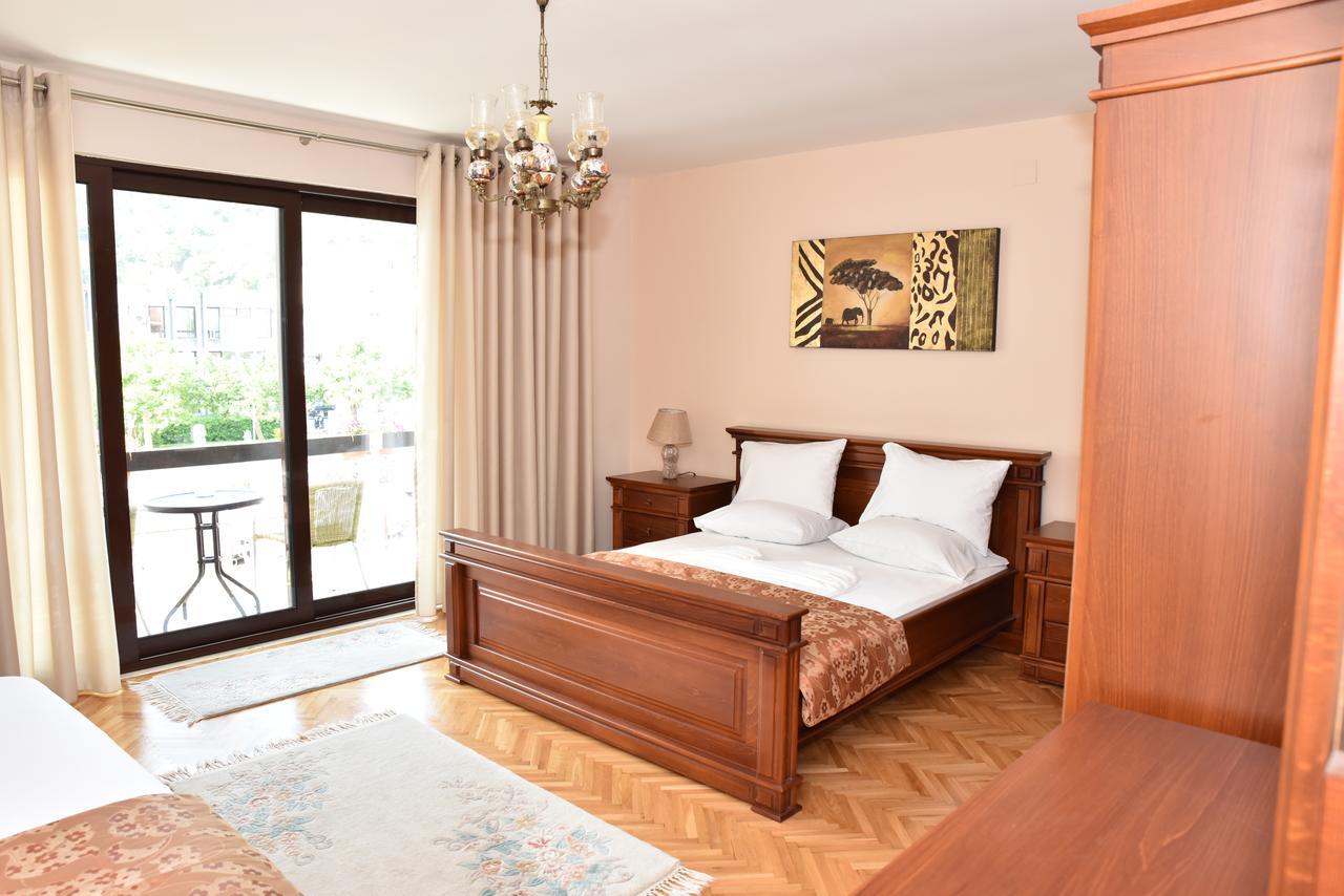 Guest House Evropa Ulcinj Ngoại thất bức ảnh