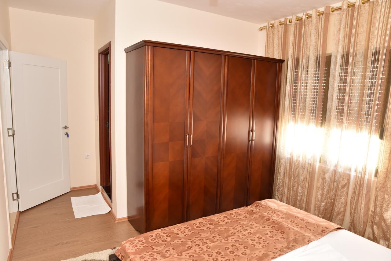 Guest House Evropa Ulcinj Ngoại thất bức ảnh